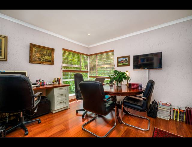 4 BEDROOM HOUSE FOR SALE IN NORTHCLIFF
